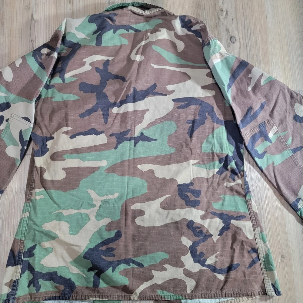 US Army Issued Shirt Jacket Woodland Camo Combat Pattern Med-Reg 37